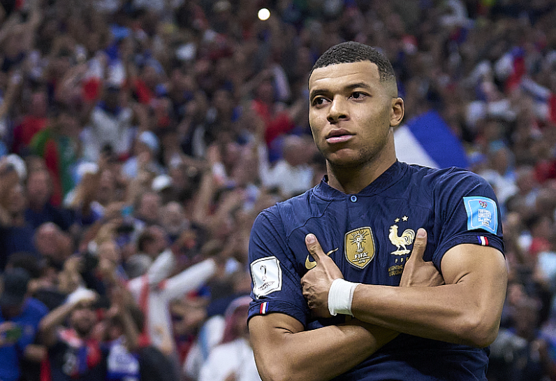 <a href='/news/tag/286.html' style='color: blue;'>皇马</a>为姆巴佩定下复出时间表,目标直指<a href='/news/tag/260.html' style='color: blue;'>欧冠</a>关键战